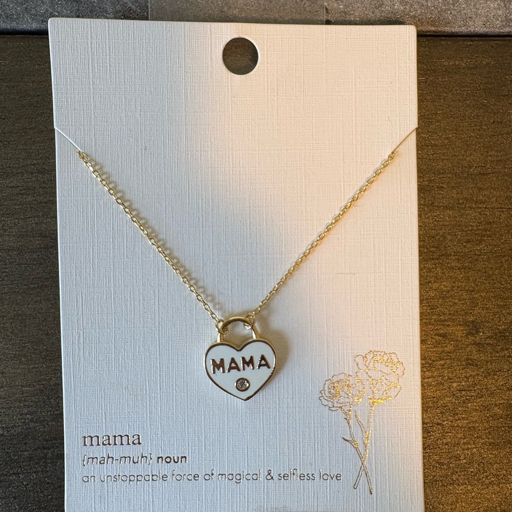 Gold 'Mama' Heart Necklace